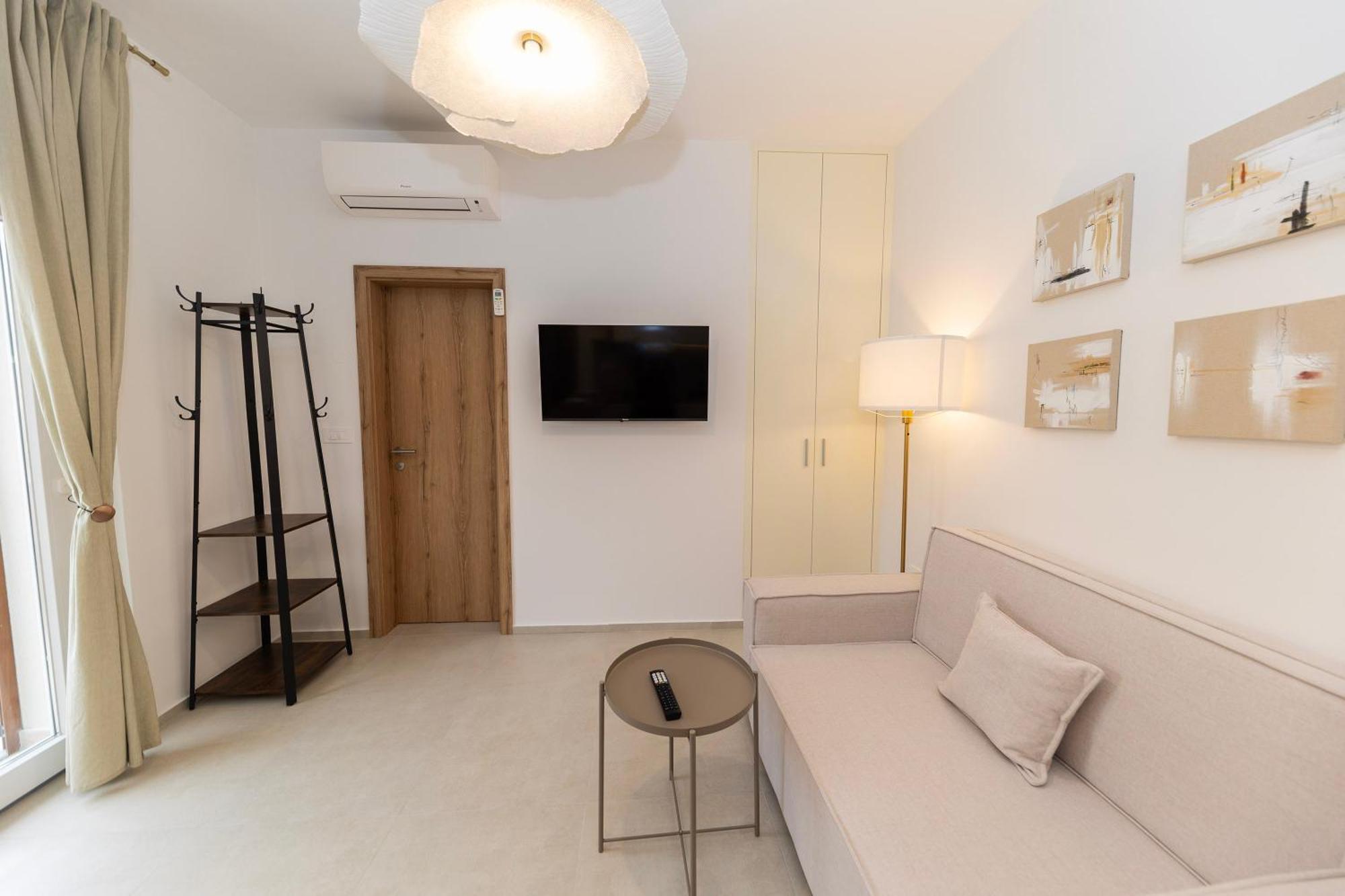 Apartment Find Your Haven In Morena Celeste Seaside Puntamika Apartments! *