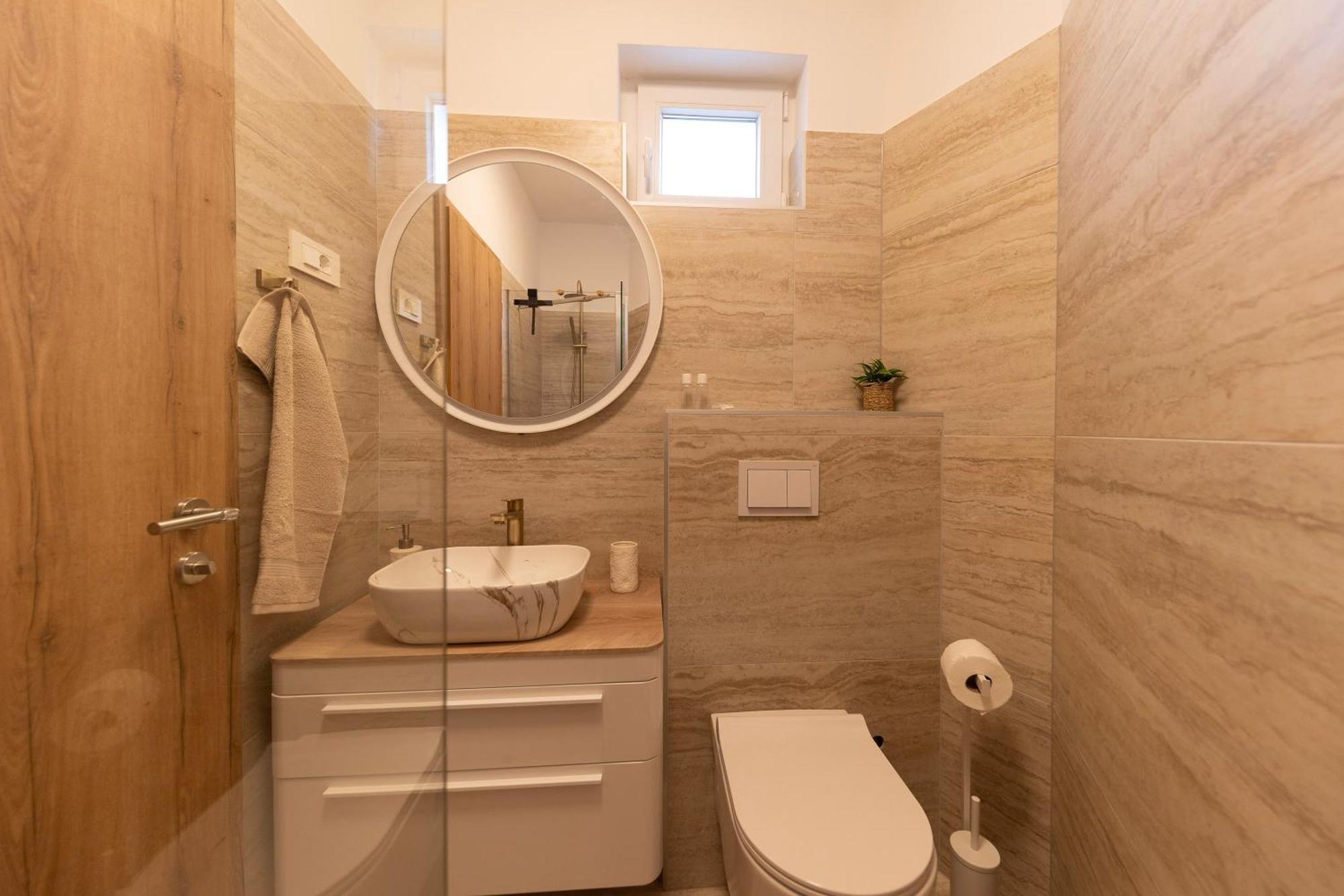 Find Your Haven In Morena Celeste Seaside Puntamika Apartments! Zadar
