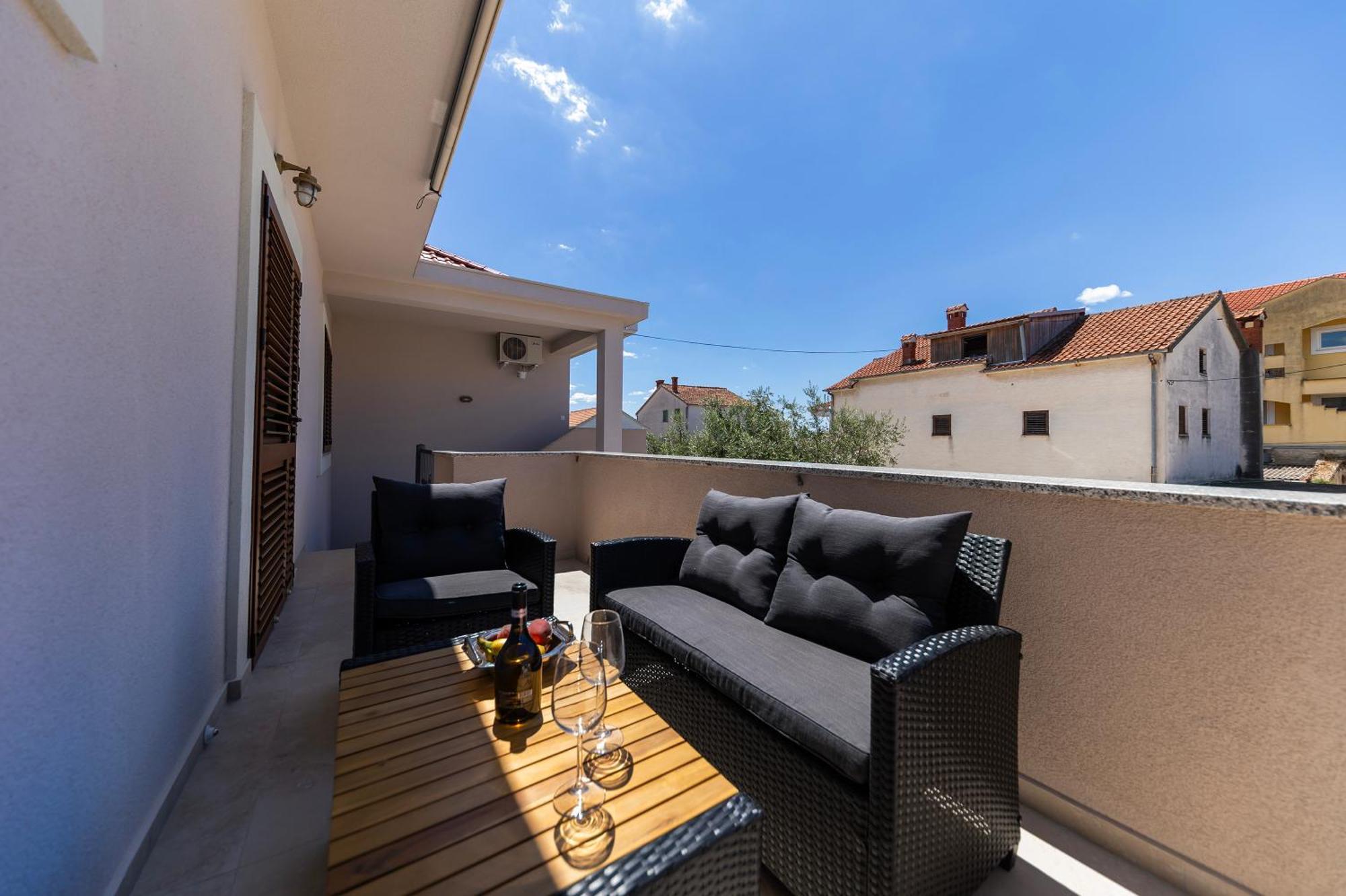 Find Your Haven In Morena Celeste Seaside Puntamika Apartments! Apartment