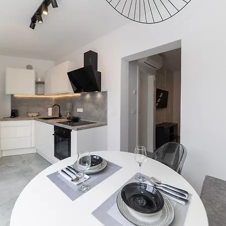 Find Your Haven In Morena Celeste Seaside Puntamika Apartments! Zadar Buitenkant foto