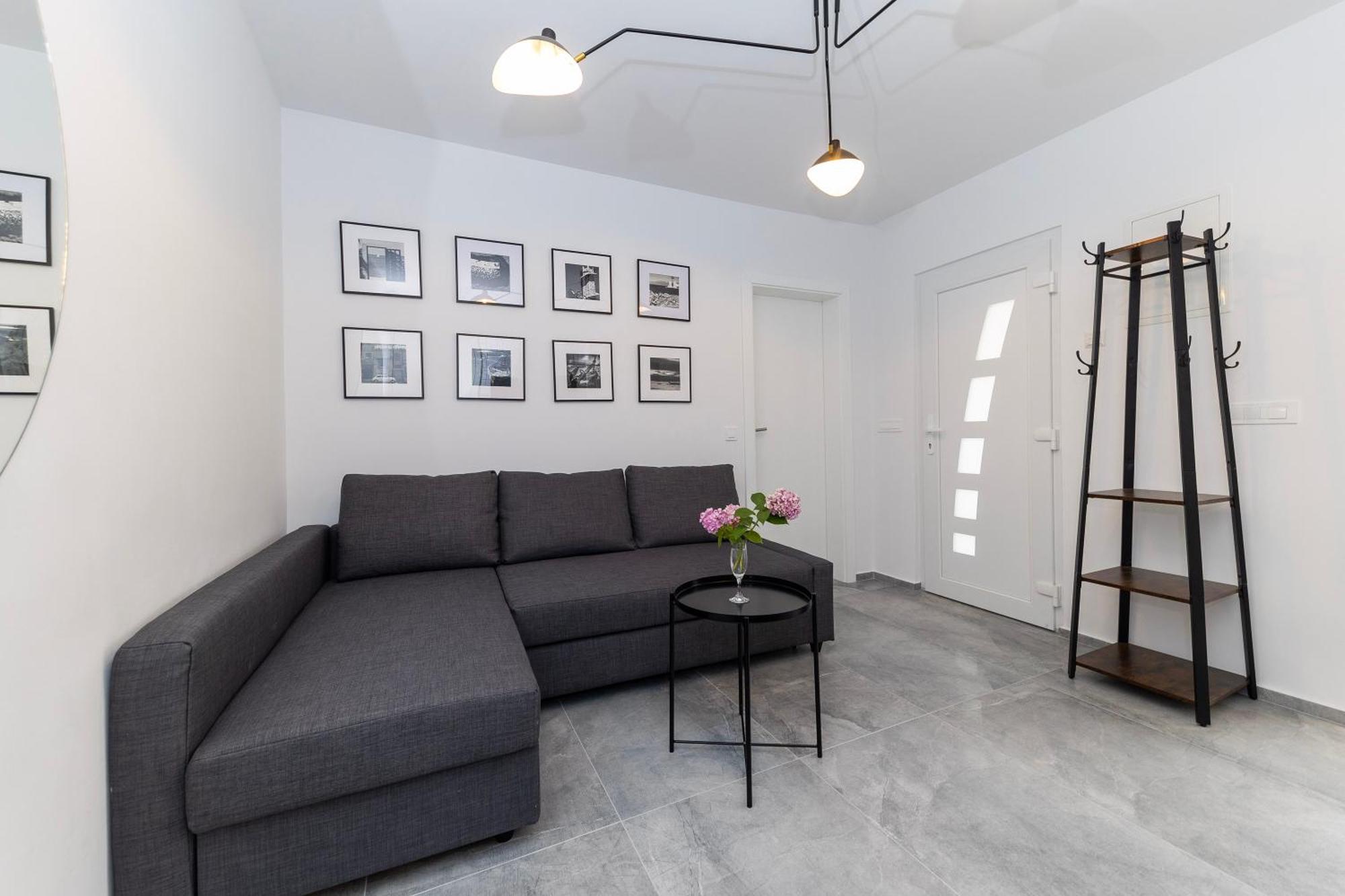 Appartement Find Your Haven In Morena Celeste Seaside Puntamika Apartments!