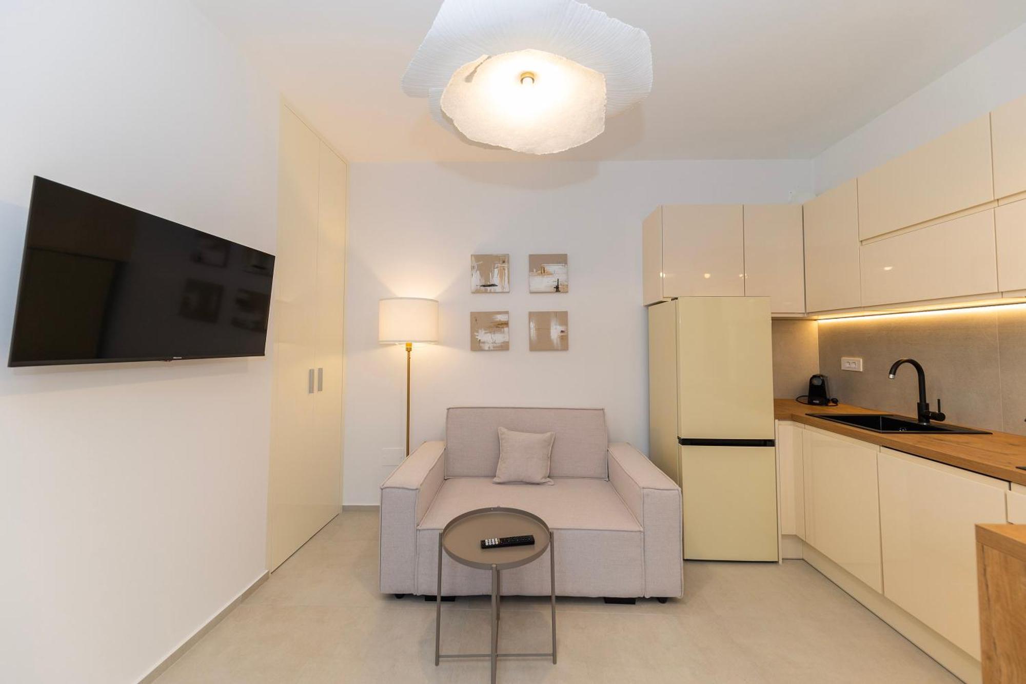 Find Your Haven In Morena Celeste Seaside Puntamika Apartments! Appartement *